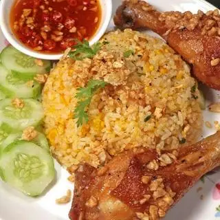 Hình ảnh Cơm đùi gà mắm tỏi