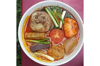 Hình ảnh Bún riêu cua giò