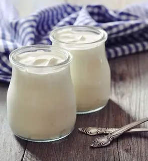 Hình ảnh Yogurt - 2 hũ