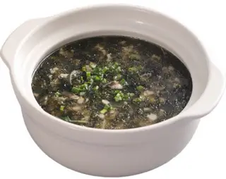 Hình ảnh Canh rong biển nước dùng xương