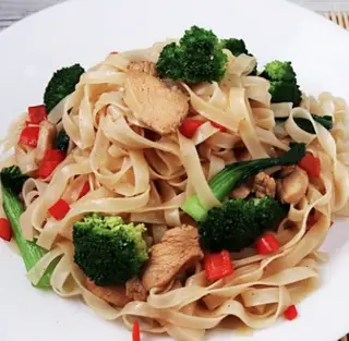 Hình ảnh Phở xào rau nấm