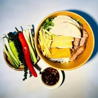 Hình ảnh Bún nước tương - thịt khìa - chả lụa