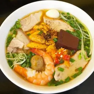 Hình ảnh Bánh canh thịt - chả cua