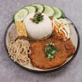 Hình ảnh Cơm tấm sườn bì chả + Trà tắc