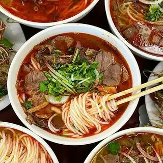 Hình ảnh Bún bò đặc biệt