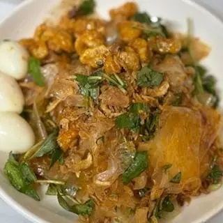 Hình ảnh Bánh tráng dẻo trộn hành phi tóp giòn