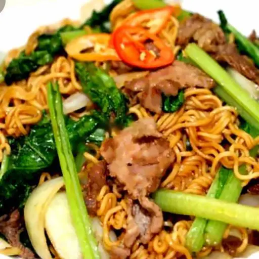 Hình ảnh Mì xào thịt heo