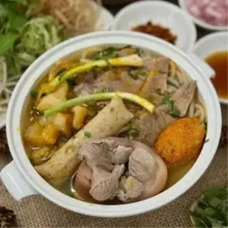 Hình ảnh Bún bò Huế Đặc Biệt