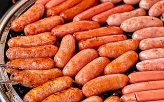 Hình ảnh Lạp xưởng nướng đá 1 cây