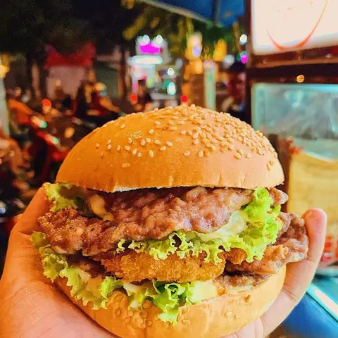 Hình ảnh Sandwich - Hamburger Chía Núi - Trần Xuân Hoà