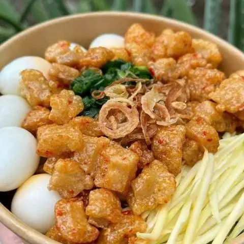 Hình ảnh Bà Trùm Ăn Vặt - Đường A