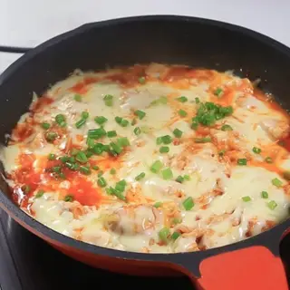 Hình ảnh Mì gà phô mai