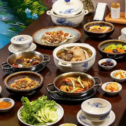 Hình ảnh Cơm Nhà Sin - Tôn Thất Tùng