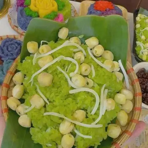 Hình ảnh Xôi Chè Cô Út -  Đường Số 4
