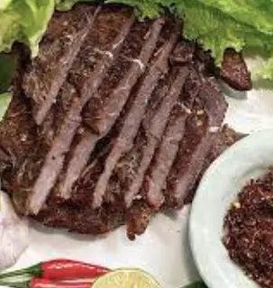 Hình ảnh Bò 1 nắng kiến vàng