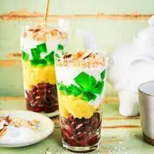 Hình ảnh Chè ba màu - thập cẩm