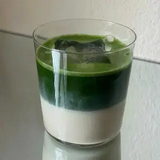 Hình ảnh Matcha latte kem muối 