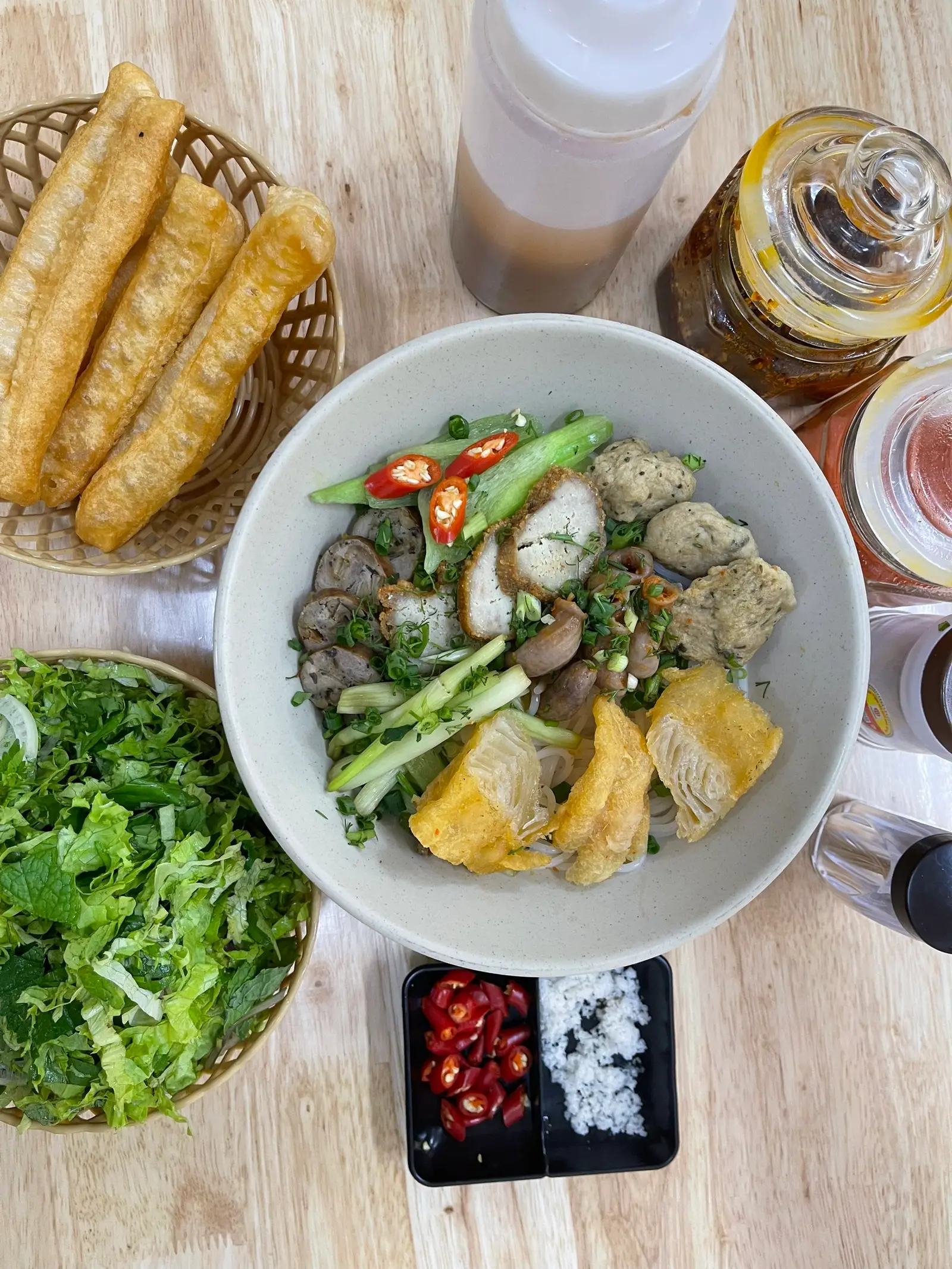 Hình ảnh Bún cá bò thập cẩm