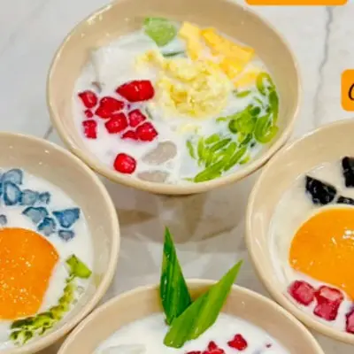 Hình ảnh Tiệm Chè Cúc - Thanh Mát & Ít Ngọt - Bùi Đình Túy