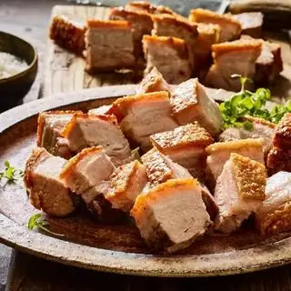 Hình ảnh Ba rọi quay tảng nửa ký