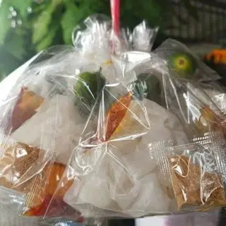 Hình ảnh Bánh tráng xâu