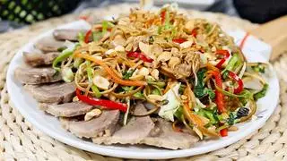 Hình ảnh Gỏi nửa con vịt