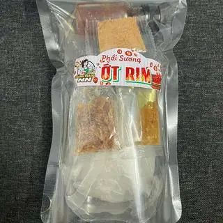 Hình ảnh Bánh tráng phơi sương ớt rim