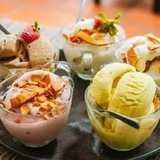 Hình ảnh Kem ly 2 vị
