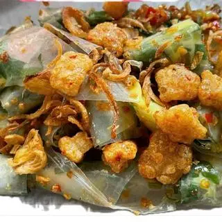 Hình ảnh Phơi sương cuộn trộn sate muối bò - tóp mỡ