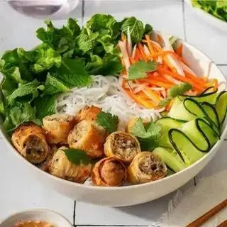 Hình ảnh Bún chả giò chay