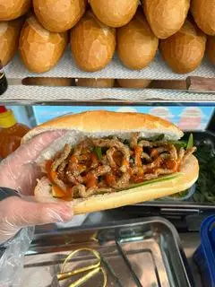 Hình ảnh Bánh mì chả cá