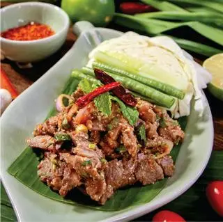 Hình ảnh Gỏi bò nướng trộn thính