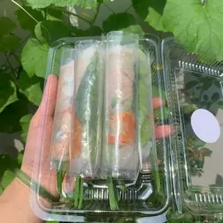 Hình ảnh Combo 2 - 10  gỏi cuốn tôm - kèm 1 ly hồng trà dâu