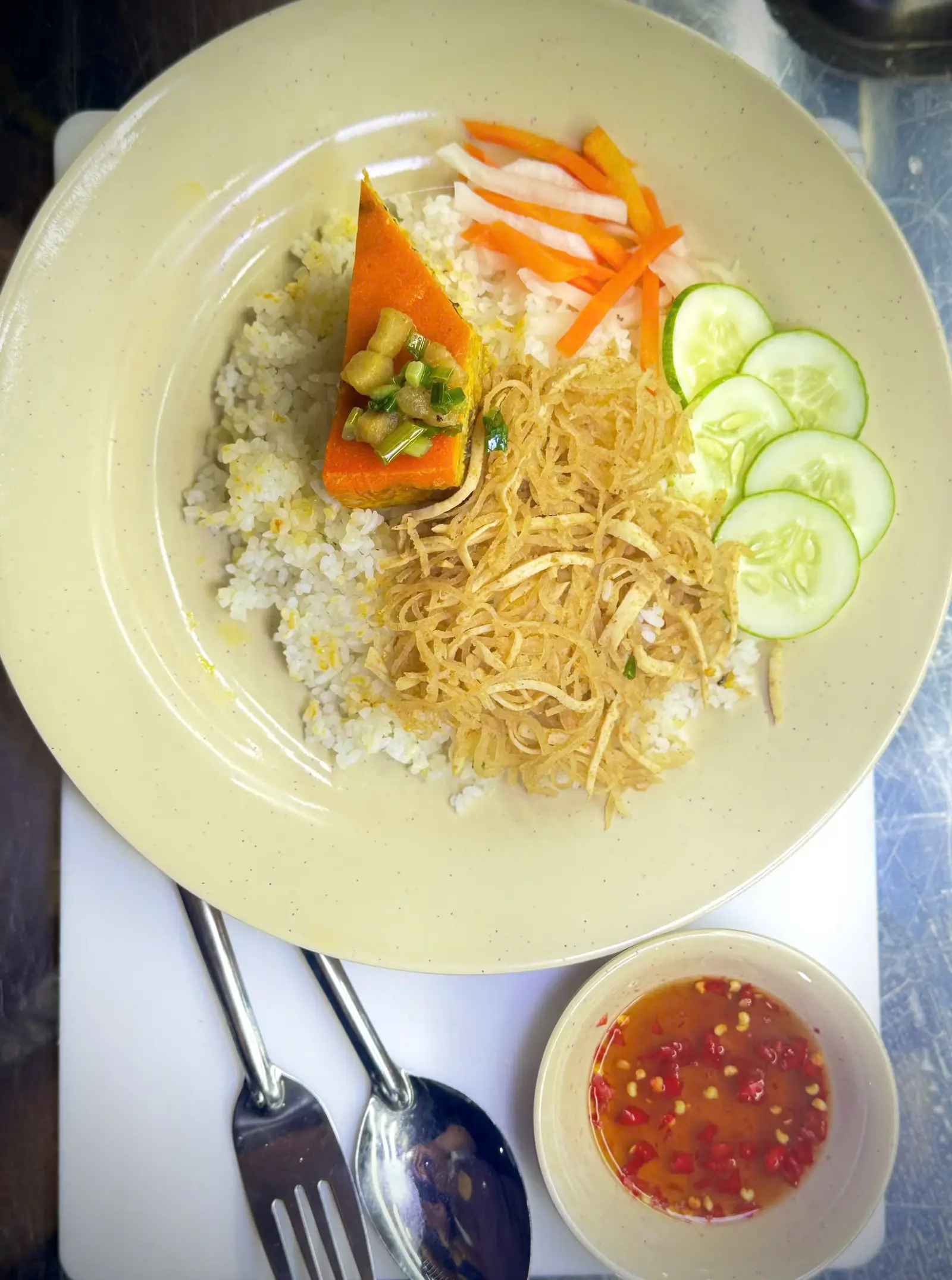 Hình ảnh Cơm tấm bì chả