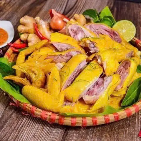 Hình ảnh Gà xông khói muối nguyên con