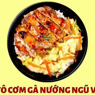 Hình ảnh Tô Cơm Gà Nướng Ngũ Vị