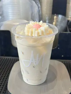 Hình ảnh Oolong lài sữa đậm vị