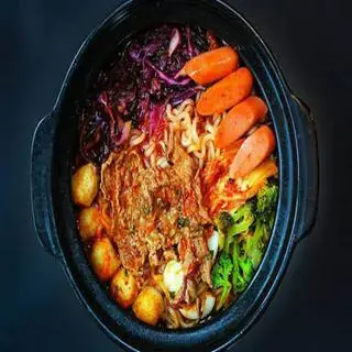Hình ảnh Mì cay xúc xích