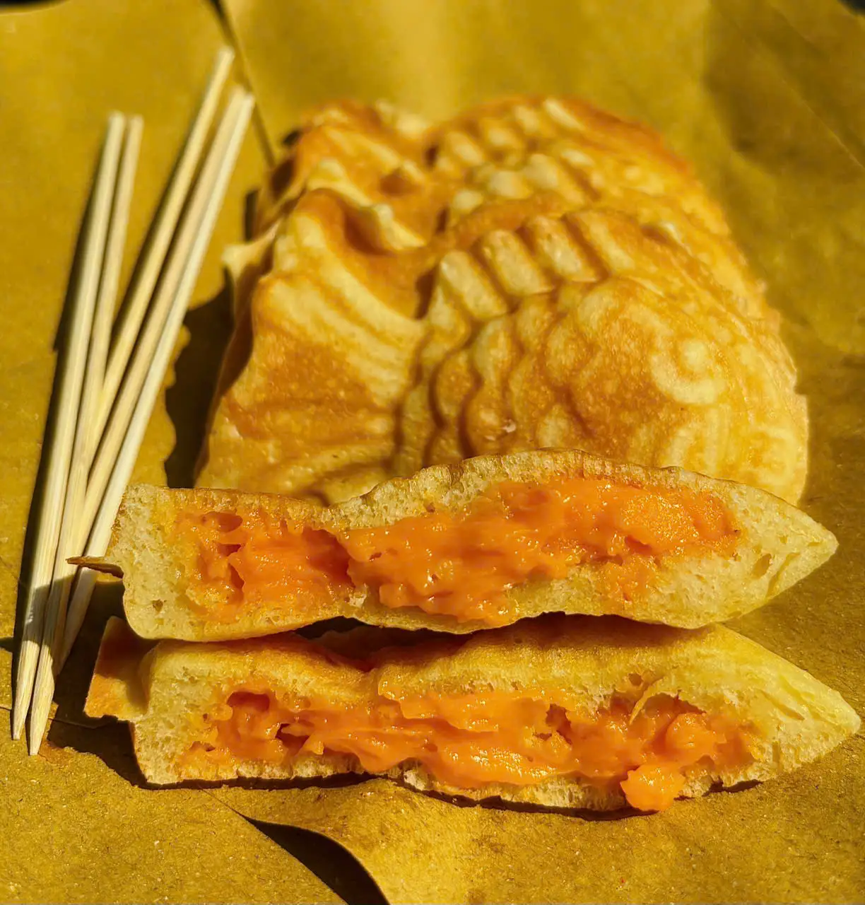 Hình ảnh Bánh cá phô mai hoàng kim