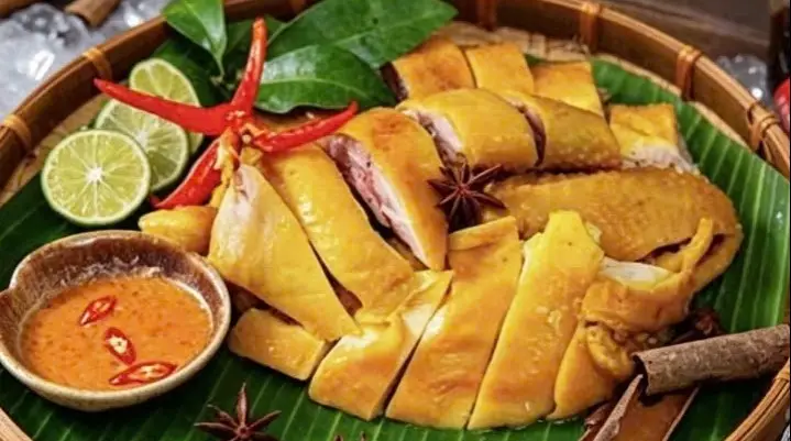 Hình ảnh Gà Ủ Muối Bếp Nhà Anh Ba - Lê Đức Thọ
