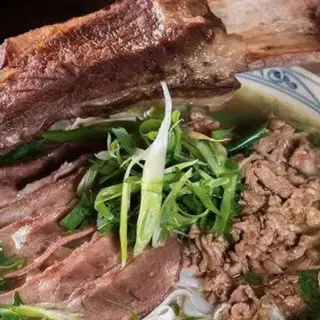 Hình ảnh Phở thập cẩm đặc biệt