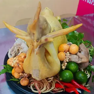 Hình ảnh Gà cúng chéo cánh tiên - không cháo - không rau gỏi