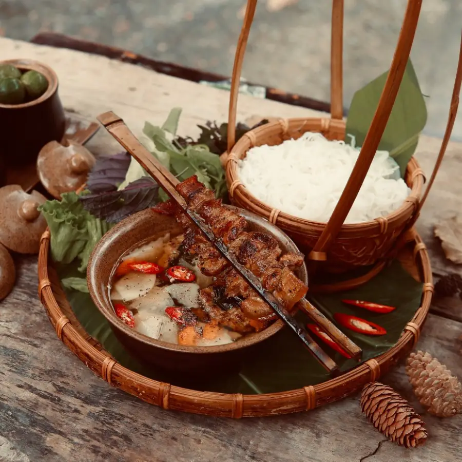 Hình ảnh BÚN CHẢ HÀ NỘI - Thống Nhất