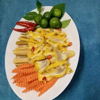 Hình ảnh Tai heo sả tắc