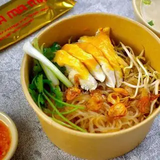 Hình ảnh Trộn khô - gà xé
