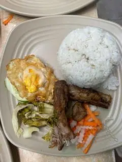 Hình ảnh Cơm sườn nướng