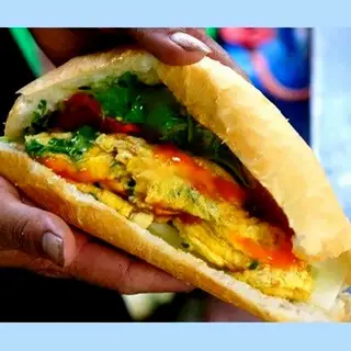 Hình ảnh 1 Bánh Mì 2 Trứng Pate + 1 Trà Chanh