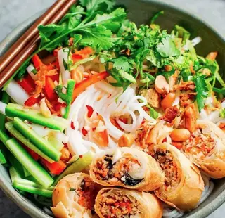Hình ảnh Bún Chả Giò