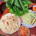 Hình ảnh Nem tai cuốn lá sung