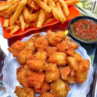Hình ảnh Gà viên lắc phô mai